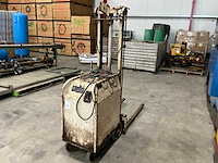 1968 transporta elektrische stapelaar - afbeelding 4 van  7