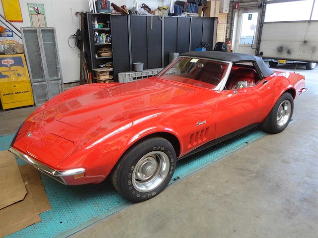 1969 chevrolet corvette roadster | american sports car - afbeelding 1 van  71