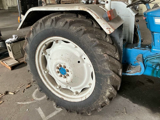 1969 ford 3000 2wd diesel tractor – hydraulische topstang – nl kenteken - afbeelding 13 van  28