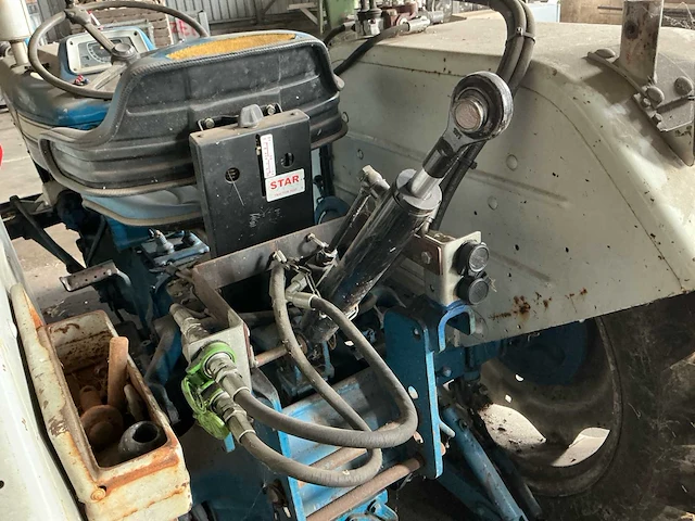 1969 ford 3000 2wd diesel tractor – hydraulische topstang – nl kenteken - afbeelding 20 van  28