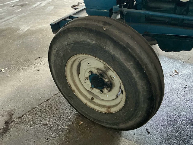 1969 ford 3000 2wd diesel tractor – hydraulische topstang – nl kenteken - afbeelding 3 van  28