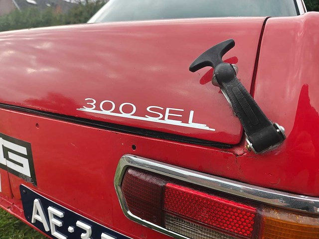 1969 mercedes-benz - red pig amg - 200-280 (w108) - 280 sel - oldtimer - afbeelding 18 van  36