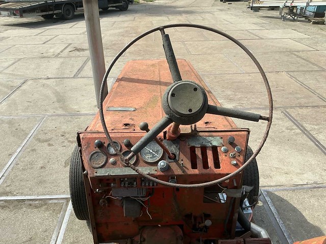 1970 belarus t40 oldtimer tractor - afbeelding 10 van  24