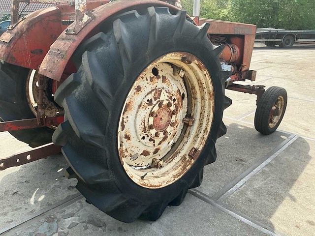 1970 belarus t40 oldtimer tractor - afbeelding 14 van  24