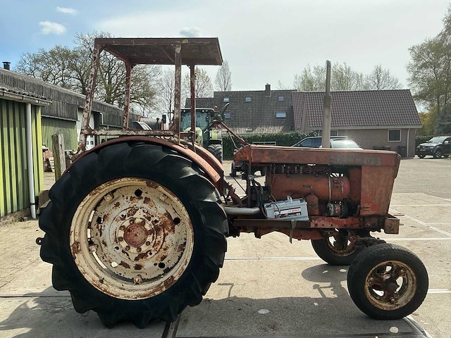 1970 belarus t40 oldtimer tractor - afbeelding 19 van  24
