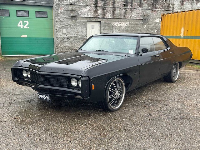 1970 chevrolet impala personenauto - afbeelding 1 van  5