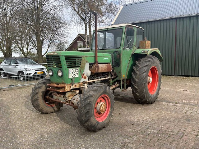 1970 deutz d9006 vierwielaangedreven landbouwtractor - afbeelding 1 van  10