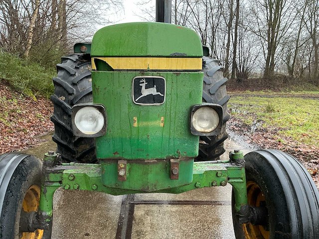 1970 john deere 2130 oldtimer tractor - afbeelding 19 van  24