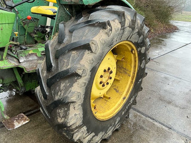 1970 john deere 2130 oldtimer tractor - afbeelding 9 van  24