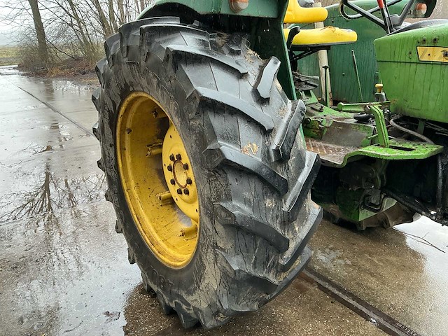 1970 john deere 2130 oldtimer tractor - afbeelding 11 van  24