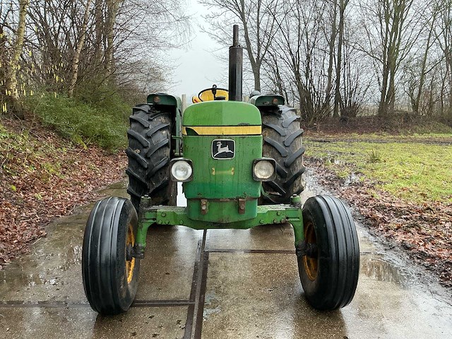 1970 john deere 2130 oldtimer tractor - afbeelding 8 van  24