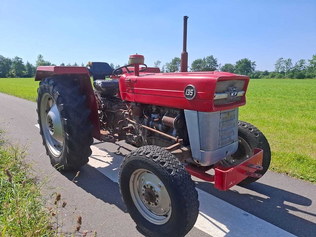 1970 massey ferguson 135 oldtimer tractor - afbeelding 9 van  15