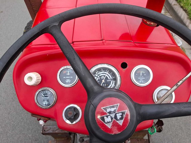 1970 massey ferguson 135 oldtimer tractor - afbeelding 8 van  20