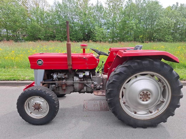 1970 massey ferguson 135 oldtimer tractor - afbeelding 18 van  20