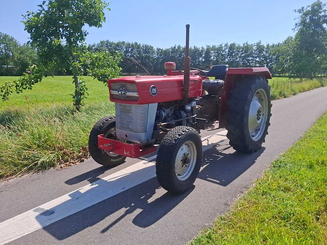 1970 massey ferguson 135 oldtimer tractor - afbeelding 1 van  3