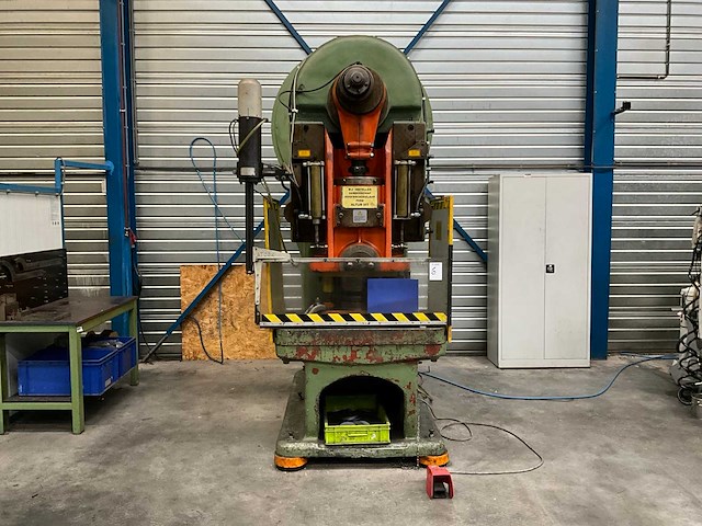 1970 rijva ep 180 type 511 excenterpers - afbeelding 12 van  26