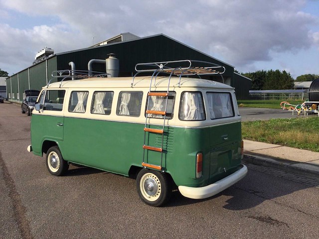 1970s volkswagen t2 camper | classic vw camper van - afbeelding 30 van  30