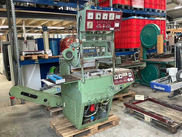 1971 illig s353 vacuümmachine - afbeelding 1 van  11