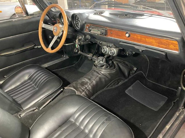 1972 alfa romeo gt 1300 junior bertone | italian classic coupe - afbeelding 2 van  61