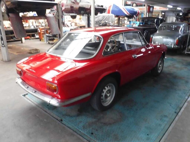 1972 alfa romeo gt 1300 junior bertone | italian classic coupe - afbeelding 4 van  61
