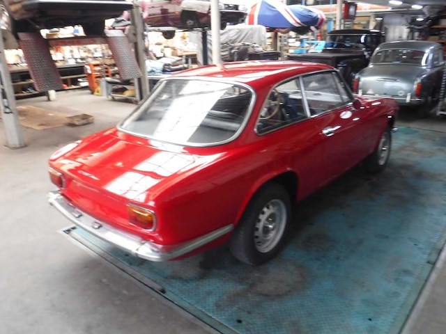 1972 alfa romeo gt 1300 junior bertone | italian classic coupe - afbeelding 5 van  61