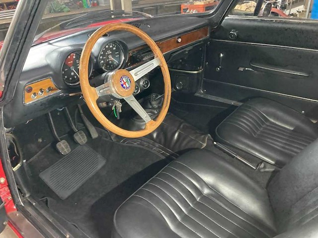 1972 alfa romeo gt 1300 junior bertone | italian classic coupe - afbeelding 56 van  61