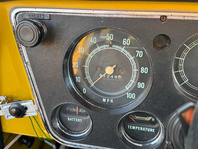 1972 chevrolet custom suburban c10 - afbeelding 20 van  36