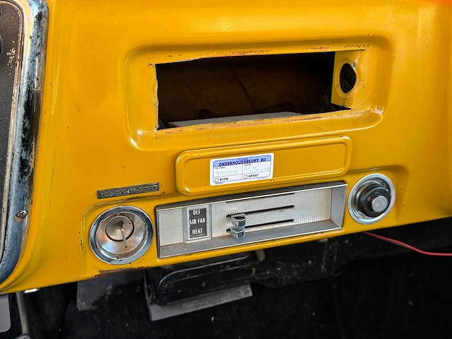 1972 chevrolet custom suburban c10 - afbeelding 21 van  36