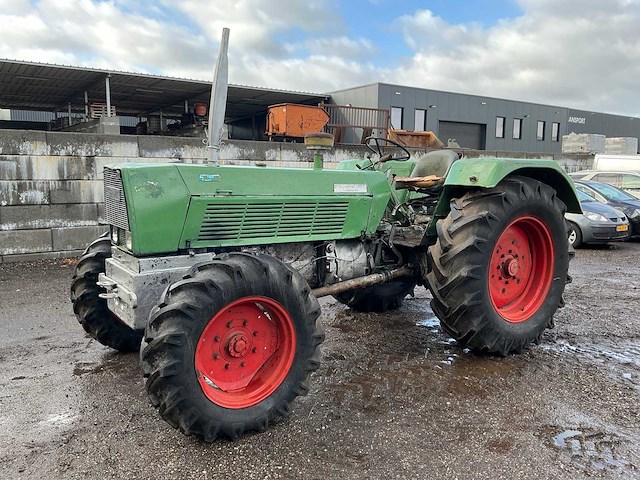 1972 fendt 610s turbomatic vierwielaangedreven landbouwtractor - afbeelding 1 van  38
