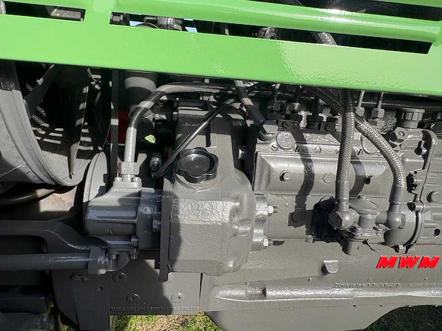 1972 fendt 614s vierwielaangedreven landbouwtractor - afbeelding 17 van  30