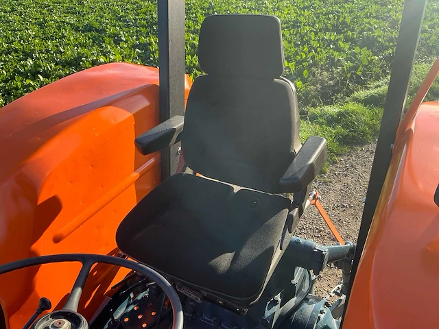 1972 fiat 1000 tweewielaangedreven landbouwtractor - afbeelding 29 van  39