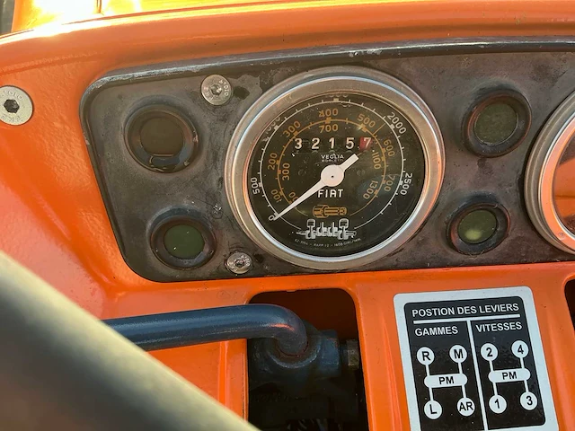 1972 fiat 1000 tweewielaangedreven landbouwtractor - afbeelding 17 van  39