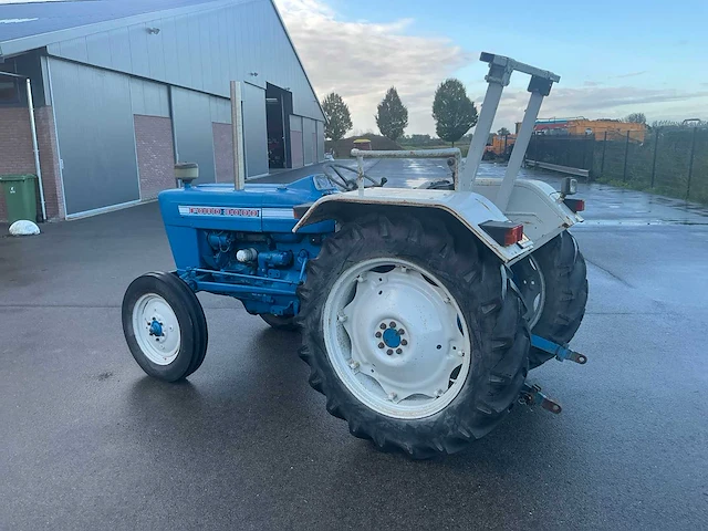 1972 ford 3000 oldtimer tractor - afbeelding 13 van  18