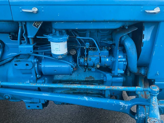 1972 ford 3000 oldtimer tractor - afbeelding 17 van  18