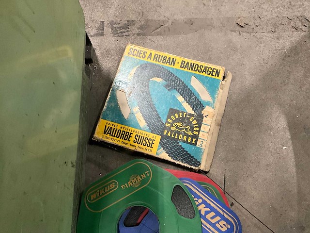 1972 mössner rekord sm320 verticale lintzaagmachine - afbeelding 6 van  17