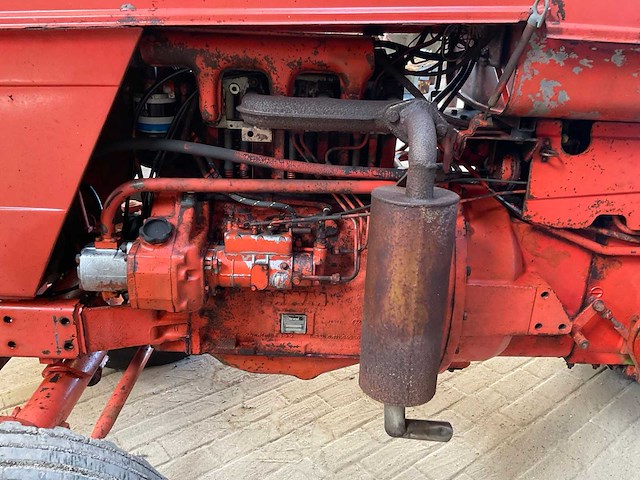 1972 renault 56 oldtimer tractor - afbeelding 15 van  16