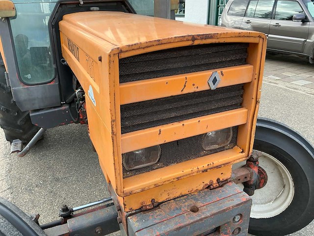 1972 renault 781 r7591 2wd tractor – 78 pk – rijafhankelijke aftakas – nederlands kenteken - afbeelding 30 van  40