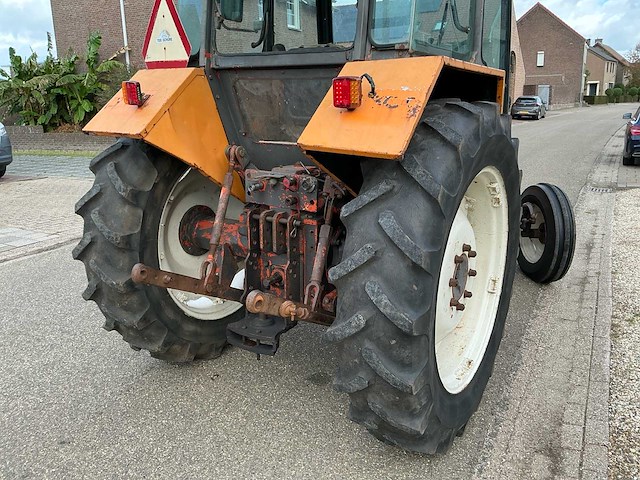 1972 renault 781 r7591 2wd tractor – 78 pk – rijafhankelijke aftakas – nederlands kenteken - afbeelding 36 van  40