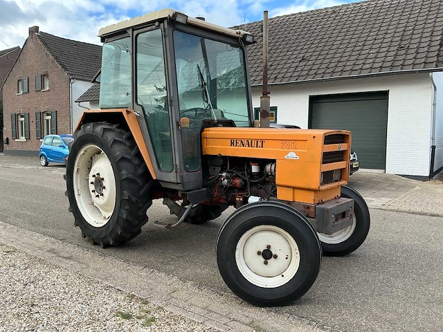 1972 renault 781 r7591 2wd tractor – 78 pk – rijafhankelijke aftakas – nederlands kenteken - afbeelding 23 van  30
