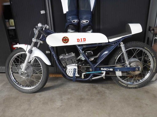 1972 suzuki racer 50cc | japanese racing moped - afbeelding 12 van  15