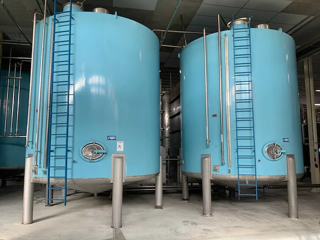 1973 de rijk&van ‘t lam opslagtank 33000 liter (2x) - afbeelding 1 van  9
