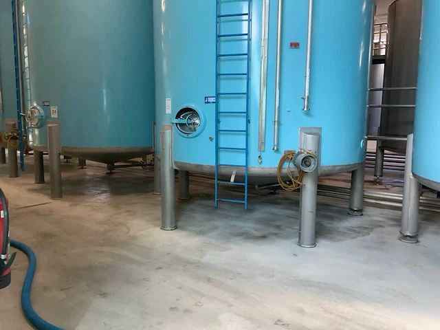 1973 de rijk&van ‘t lam opslagtank 33000 liter (2x) - afbeelding 3 van  12