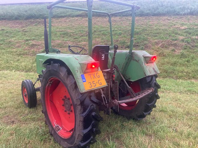 1973 fendt farmer 102 oldtimer tractor - afbeelding 13 van  14