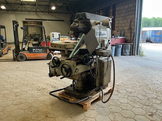 1973 gambin 11m boor en freesmachine - afbeelding 1 van  12