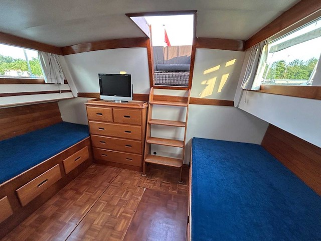 1973 grand banks 42 classic binnenvaartschip - afbeelding 31 van  59