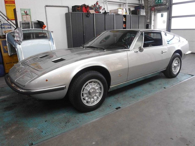 1973 maserati indy coupe | italian classic grand tourer - afbeelding 10 van  102