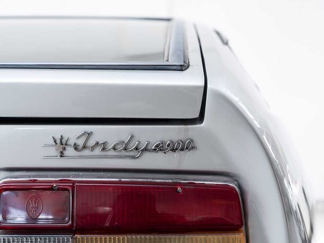 1973 maserati indy coupe | italian classic grand tourer - afbeelding 21 van  102