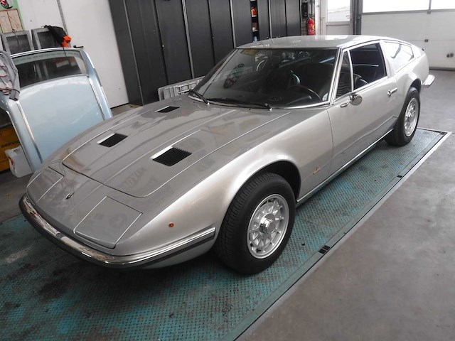 1973 maserati indy coupe | italian classic grand tourer - afbeelding 82 van  102