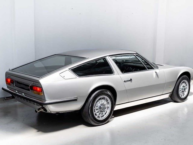 1973 maserati indy coupe | italian classic grand tourer - afbeelding 41 van  102