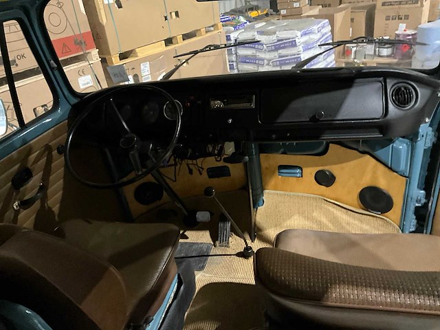 1973 volkswagen t2 oldtimer - afbeelding 16 van  36